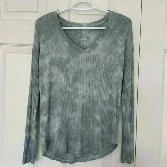 American Eagle Outfitters Tops - American Eagle Soft & Sexy Rib Long Sleeve